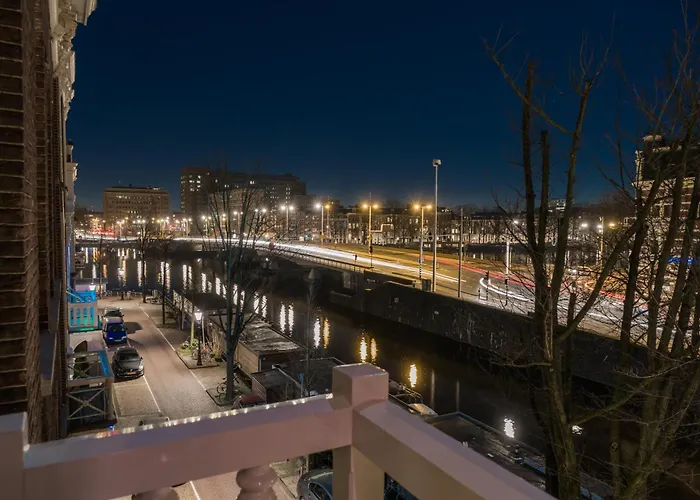 Amstel Corner Hotel